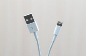 Как зарядить iPad неоригинальным кабелем?